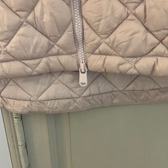 Lavender 1X Athleta Quilted Vest - Picture 3 of 4